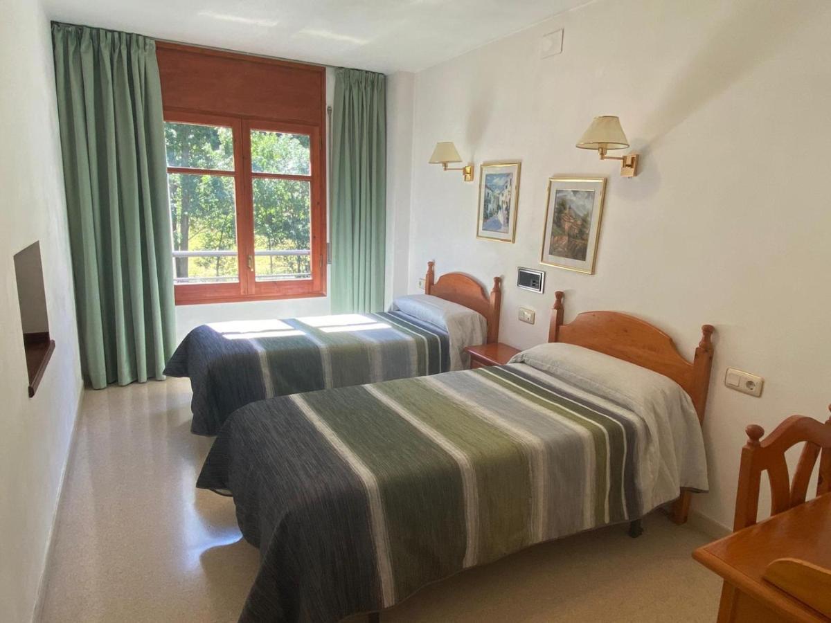 Hotel Puitavaca Ribera de Cardos Luaran gambar