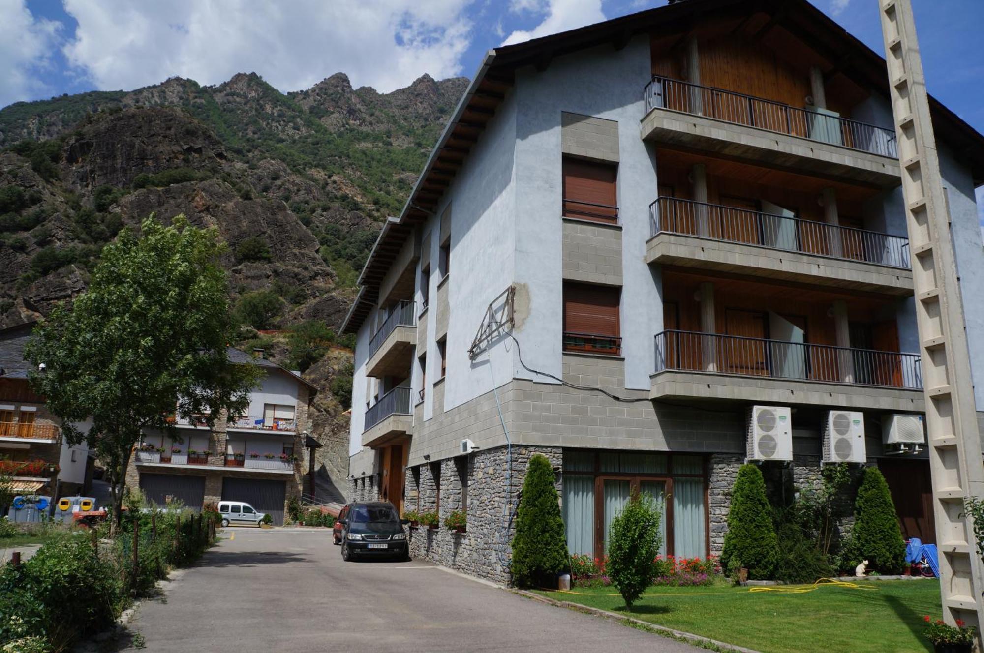 Hotel Puitavaca Ribera de Cardos Luaran gambar